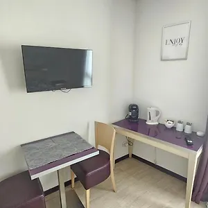 Studio Moderne Et équipé Centre Appartement