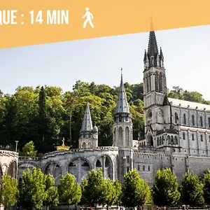 De L'isard Bleu, Dans Résidence De Tourisme 3 étoiles Appartement